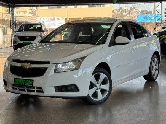 CHEVROLET CRUZE 1.8 LT 16V FLEX 4P AUTOMÁTICO CHEVROLET CRUZE 1.8 LT 16V FLEX 4P AUTOMÁTICO